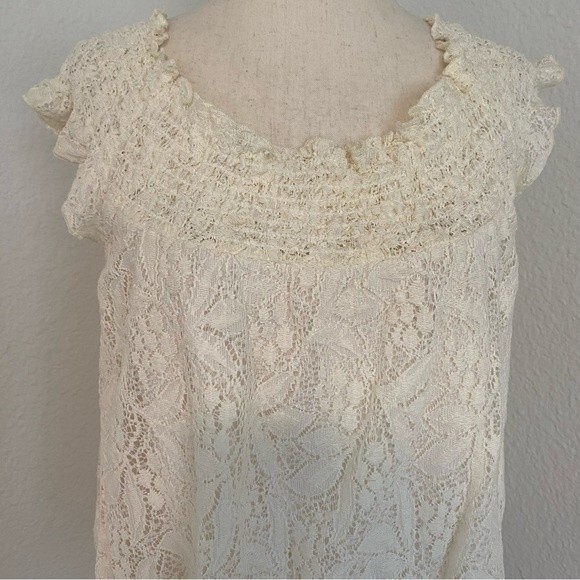 Mossimo Ivory Cream Lace Crop Lined Floral Glam Sexy Top Size L - Picture 2 of 10